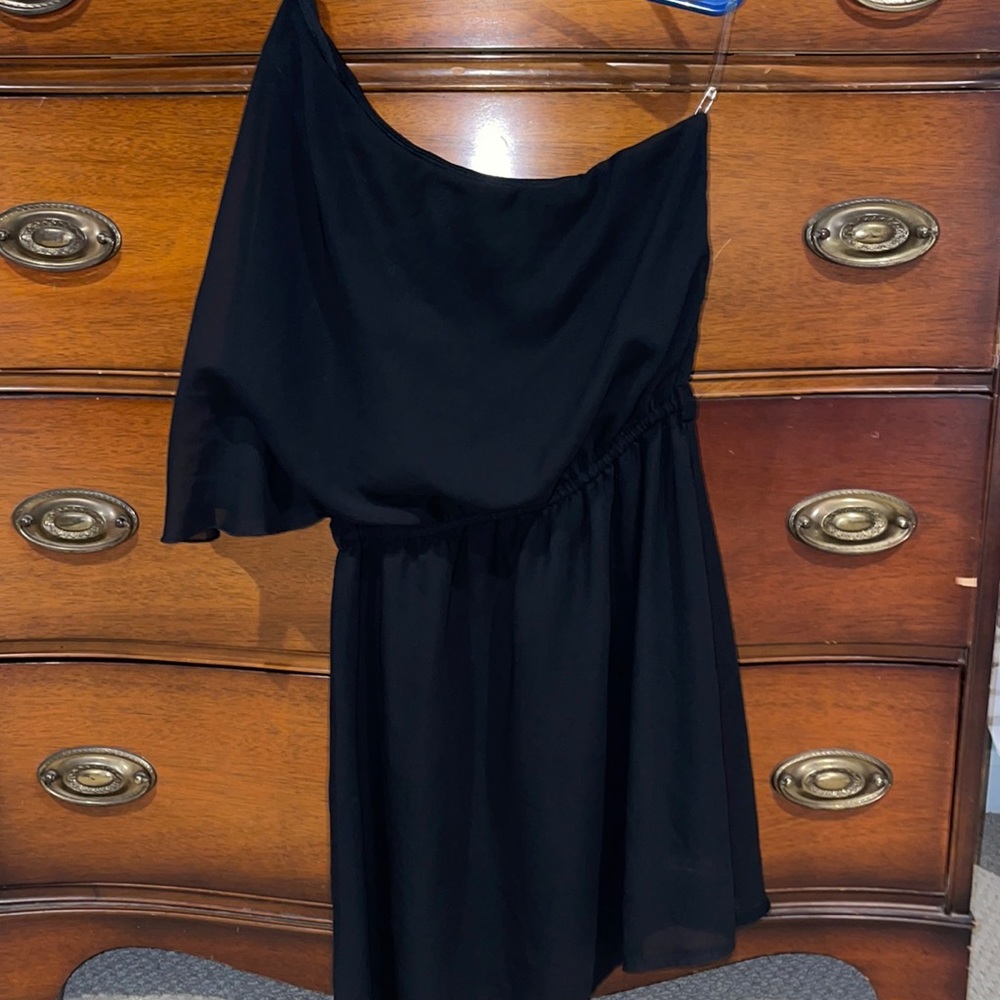 Short, black dress